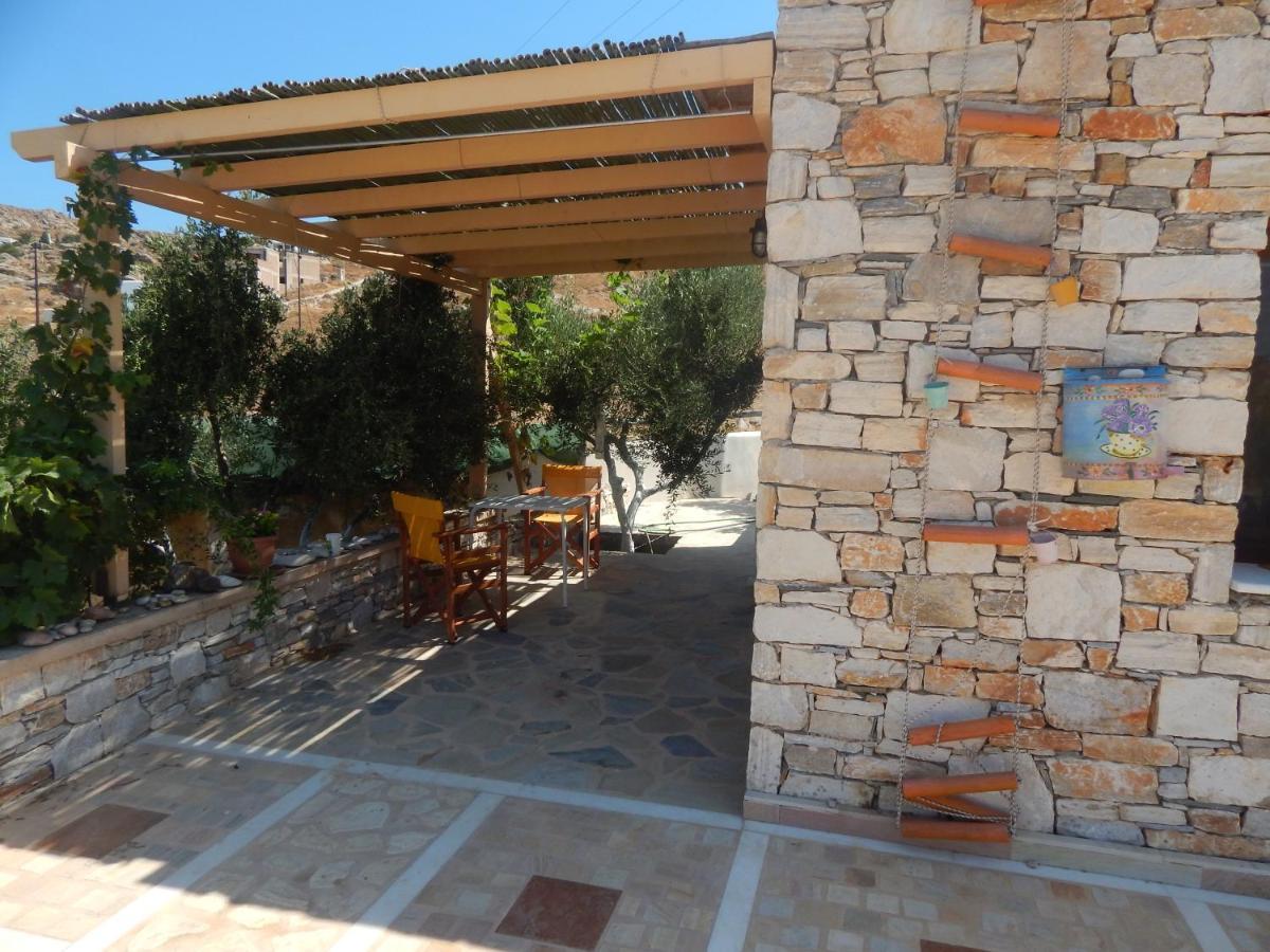 Armonia Studios, Apartments & Villa Mikri Vigla Extérieur photo