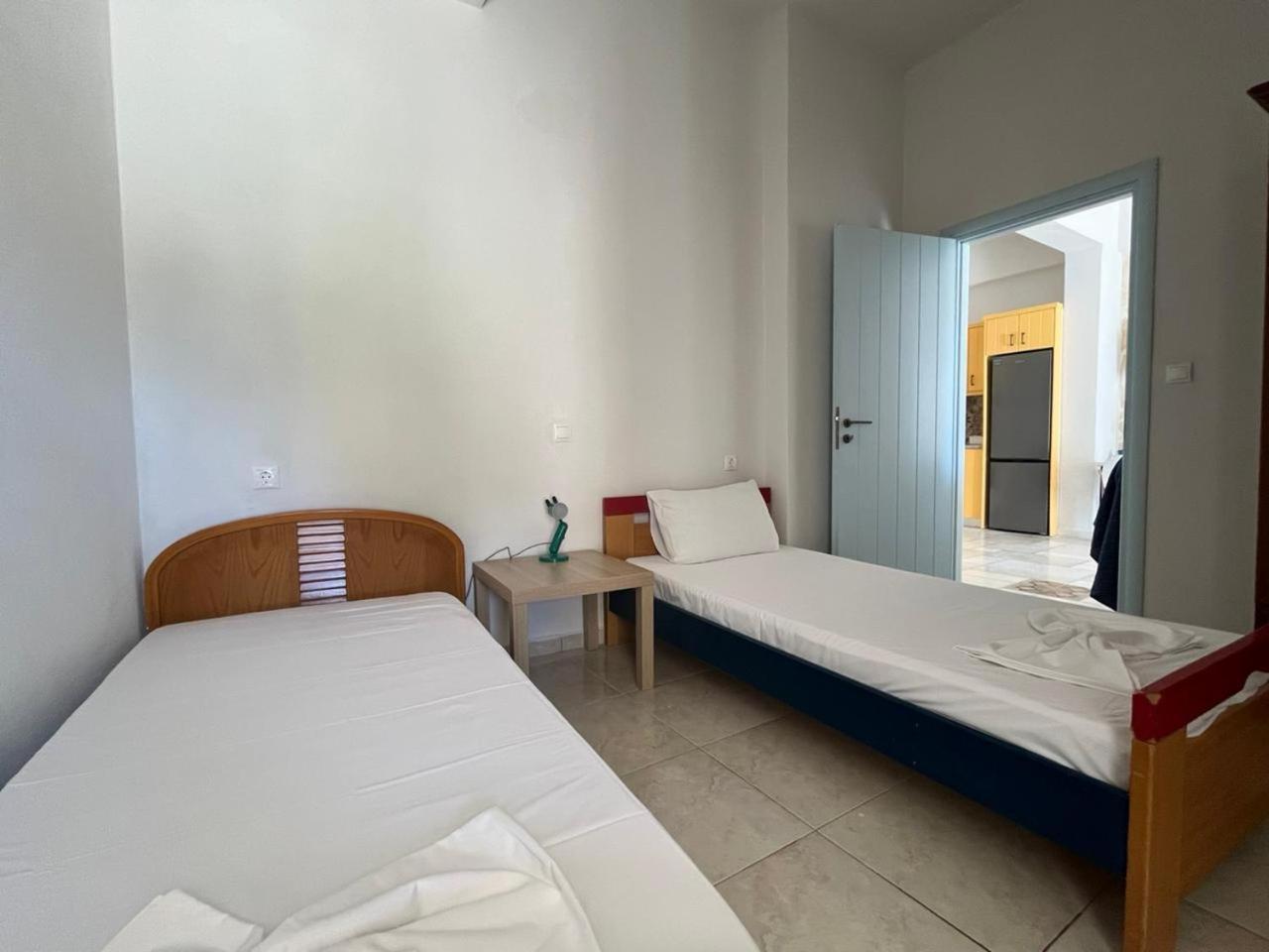 Armonia Studios, Apartments & Villa Mikri Vigla Extérieur photo