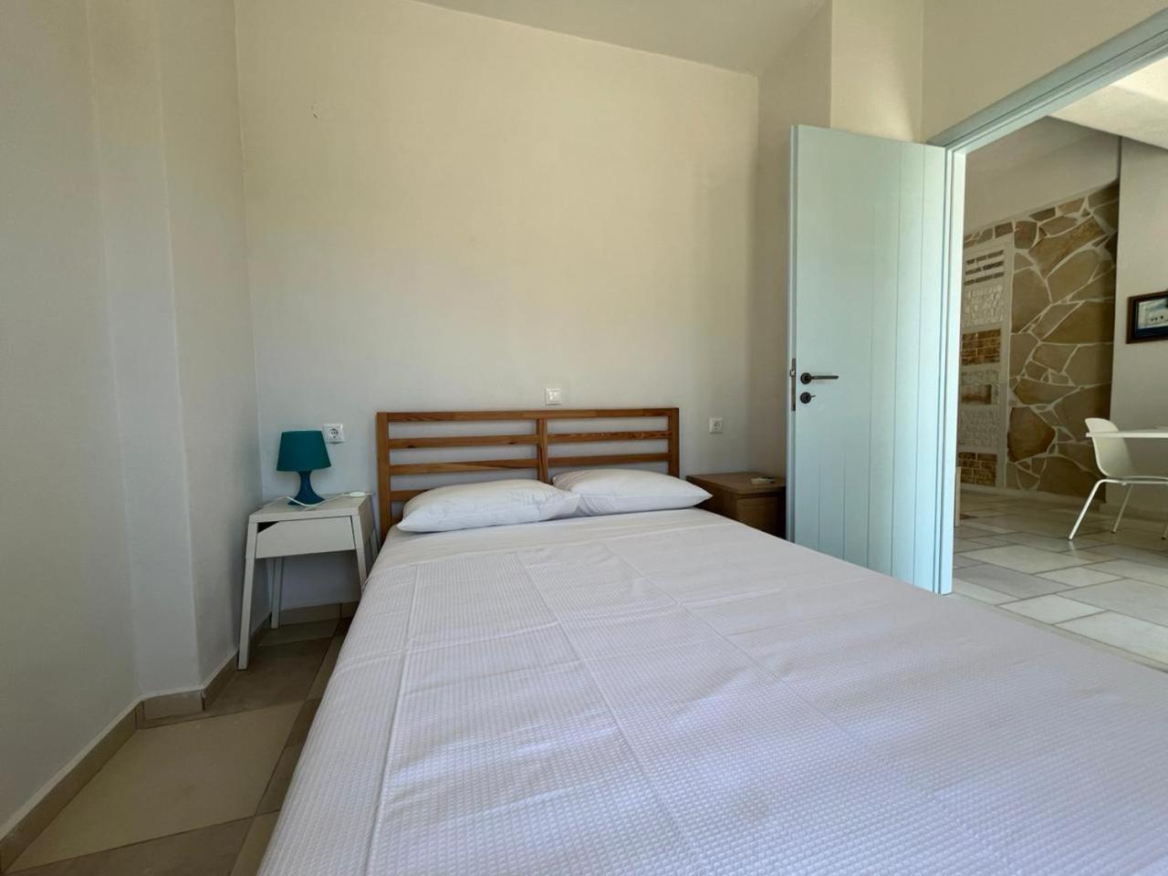Armonia Studios, Apartments & Villa Mikri Vigla Extérieur photo