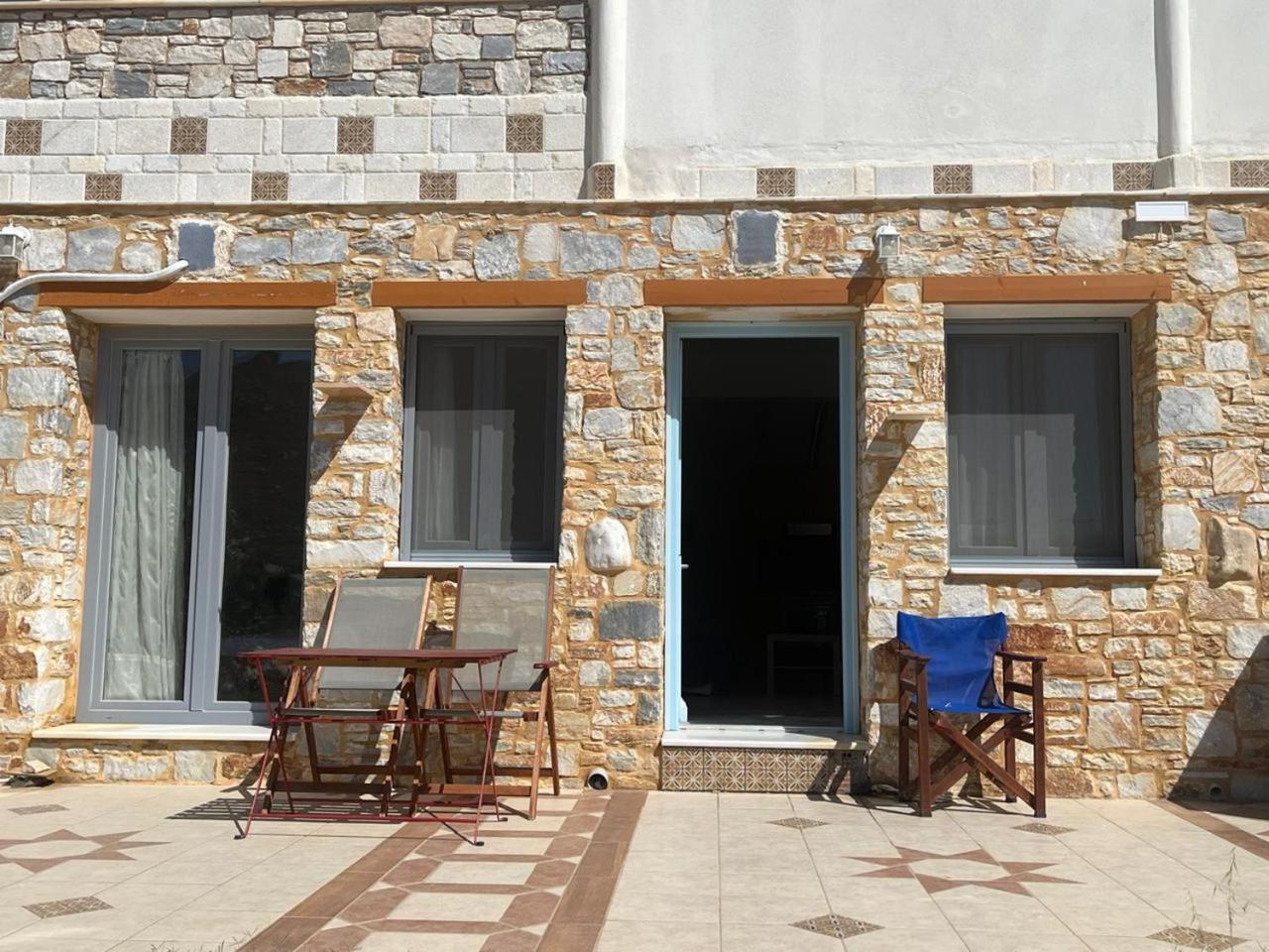 Armonia Studios, Apartments & Villa Mikri Vigla Extérieur photo